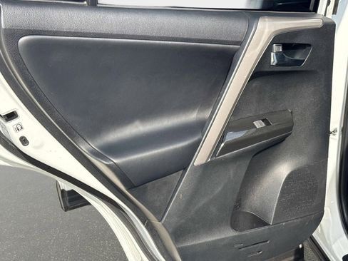 Used 2018 Toyota RAV4 Adventure image 14