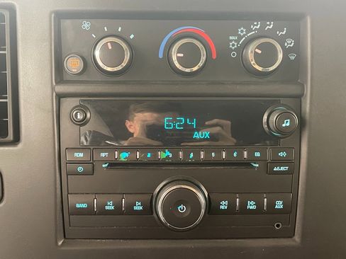 Used 2013 GMC Savana 2500 LT w/ LT Preferred Equipment Group image 20