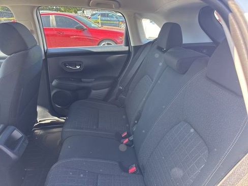 Used 2025 Honda HR-V LX image 11