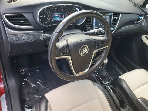 Used 2022 Buick Encore Preferred w/ Safety Package image 19