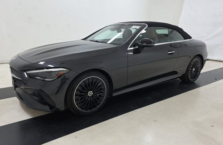 Used 2026 Mercedes-Benz CLE 300 4MATIC Cabriolet w/ Driver Assistance Package image 2