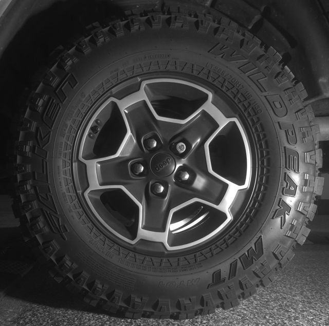 Used 2022 Jeep Gladiator Mojave w/ Cold Weather Group AWD/4WD image 13