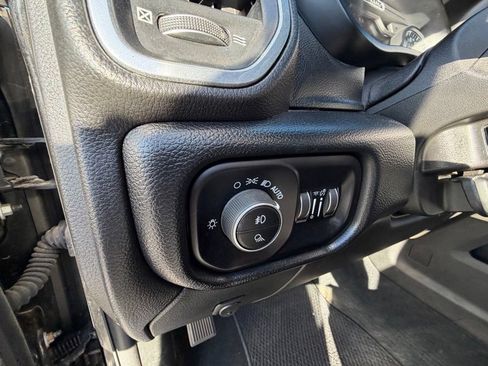 Used 2019 RAM 2500 Laramie w/ Night Edition AWD/4WD image 17
