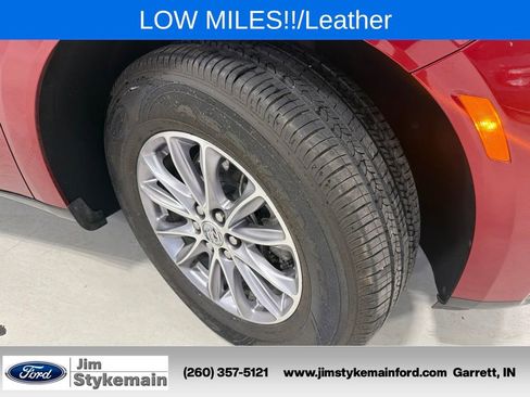 Used 2023 Buick Enclave Essence FWD image 13