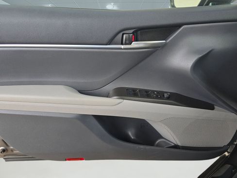 Used 2024 Toyota Camry LE image 10