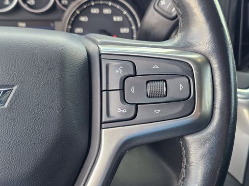 Used 2021 Chevrolet Silverado 1500 LT Trail Boss w/ Convenience Package II AWD/4WD image 22
