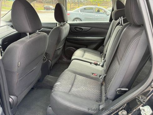 Used 2020 Nissan Rogue S AWD/4WD image 13