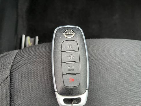 Used 2025 Nissan Sentra S image 21