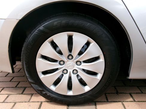 Used 2012 Honda Accord LX image 42