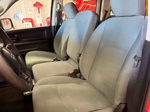 Used 2016 RAM 1500 Express w/ Popular Equipment Group AWD/4WD image 18