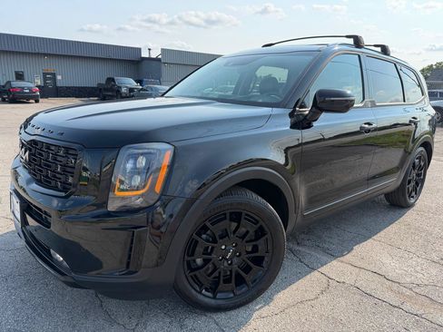 Used 2022 Kia Telluride SX w/ SX Prestige Package AWD/4WD image 3