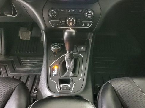 Used 2022 Jeep Cherokee Latitude Lux image 20