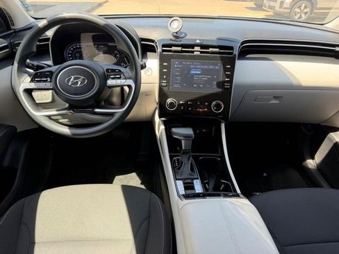 Used 2023 Hyundai Tucson SEL FWD image 9
