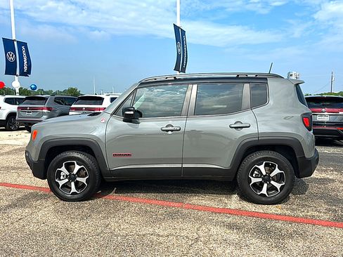 Used 2022 Jeep Renegade Trailhawk w/ Trailer Tow Group AWD/4WD image 5