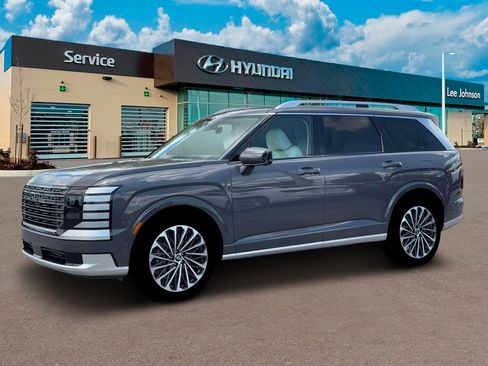 Used 2026 Hyundai Palisade Calligraphy AWD/4WD image 2