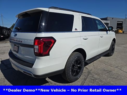 Used 2024 Ford Expedition Timberline image 4
