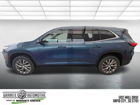 Used 2026 Buick Enclave Preferred FWD image 2