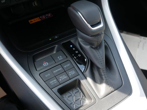 New 2025 Toyota RAV4 XLE Premium image 10