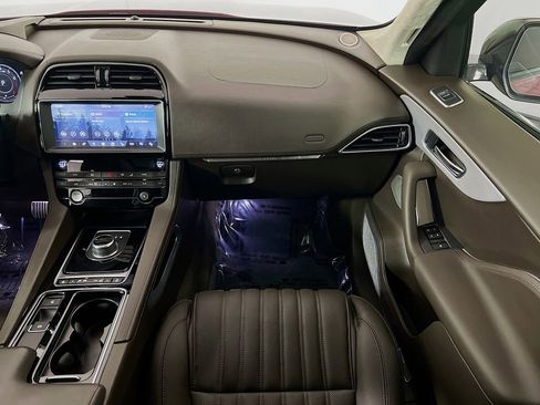 Used 2019 Jaguar F-PACE Portfolio image 25