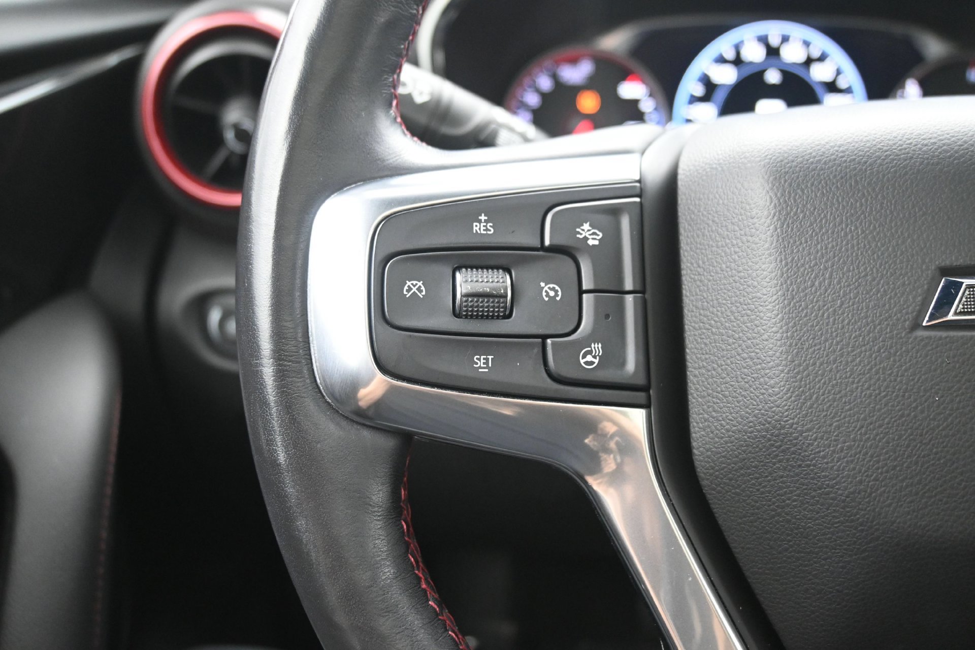 Used 2019 Chevrolet Blazer RS FWD image 21
