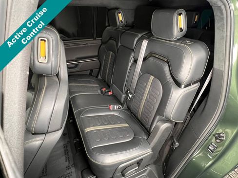 Used 2025 Rivian R1S Adventure image 11