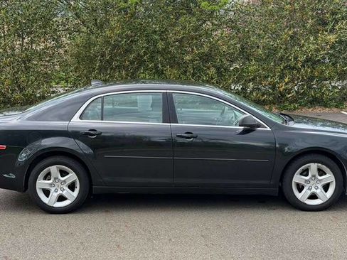 Used 2012 Chevrolet Malibu LS w/ LS Uplevel Package image 8