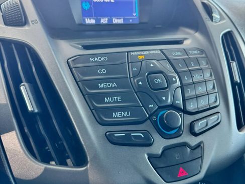 Used 2015 Ford Transit Connect XL image 19