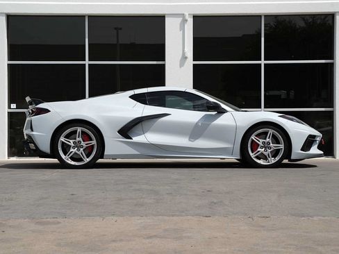 Used 2023 Chevrolet Corvette Stingray Preferred Cpe w/ Z51 Performance Package RWD image 8