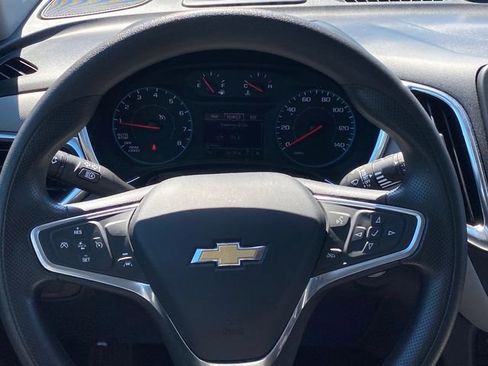 Certified 2022 Chevrolet Equinox LS FWD image 8