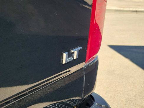 Used 2025 Chevrolet Silverado 2500 LT w/ Leather Package image 11