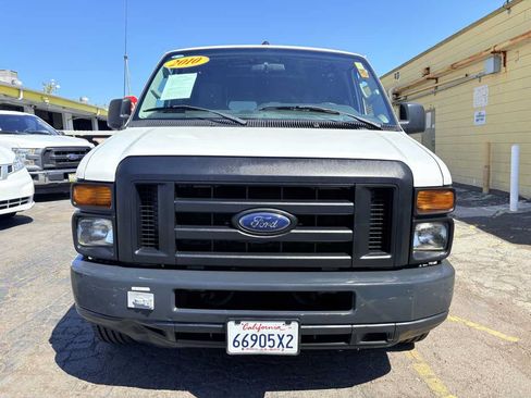 Used 2010 Ford E-250 and Econoline 250 RWD image 2