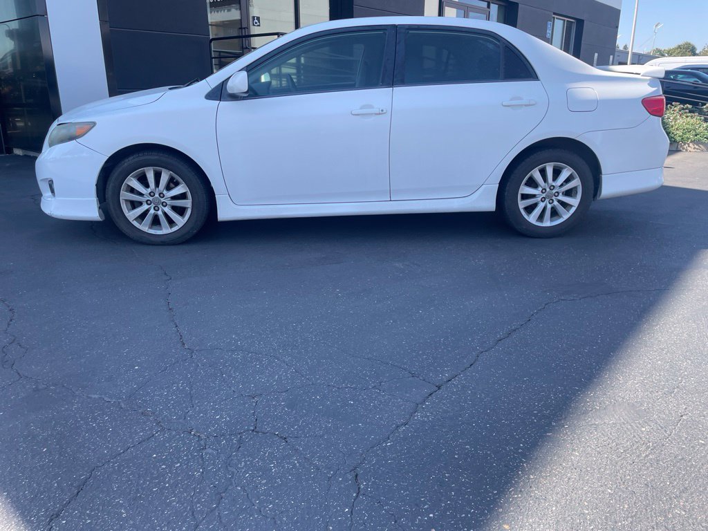Used 2009 Toyota Corolla S w/ Sport Pkg FWD image 1
