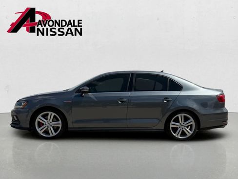 Used 2017 Volkswagen Jetta GLI FWD image 3