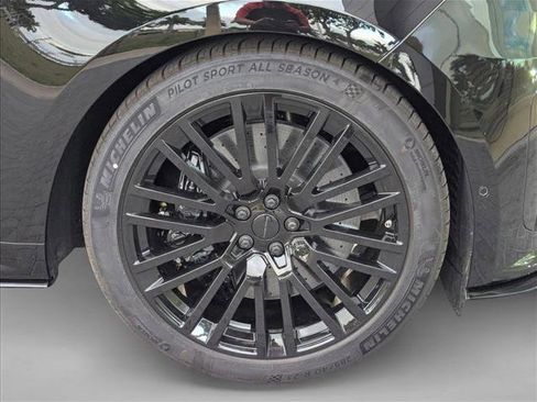 New 2026 Land Rover Range Rover Sport SV AWD/4WD image 9