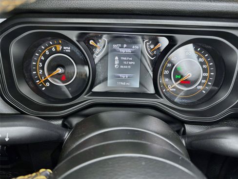 Used 2024 Jeep Gladiator Sport AWD/4WD image 4