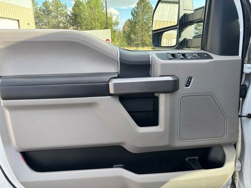 Used 2022 Ford F250 XLT AWD/4WD image 15