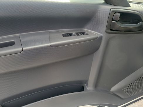 Used 2024 Isuzu NPR image 8