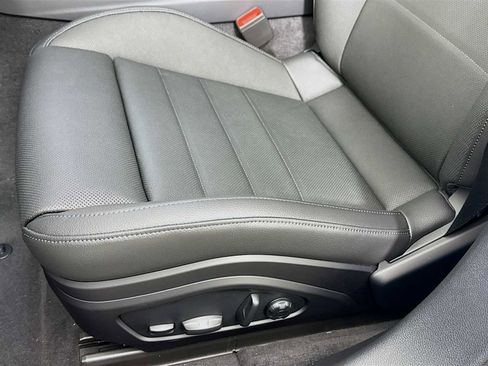 New 2026 Porsche Panamera 4 image 13