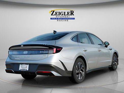 New 2026 Hyundai Sonata Blue FWD image 8