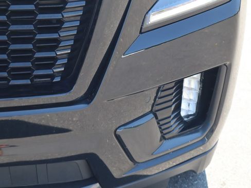 Used 2023 GMC Yukon XL Denali AWD/4WD image 14