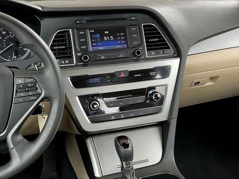 Used 2015 Hyundai Sonata SE w/ Option Group 09 image 10