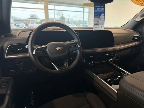 Certified 2025 Chevrolet Tahoe Commercial image 18