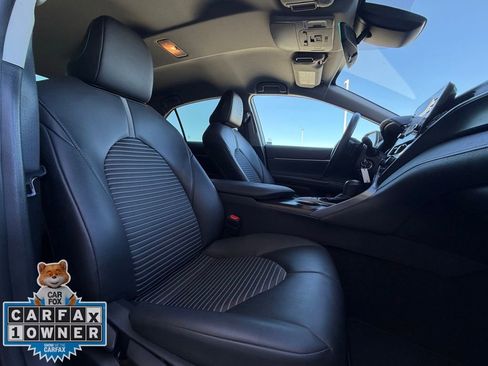 Used 2024 Toyota Camry SE image 25