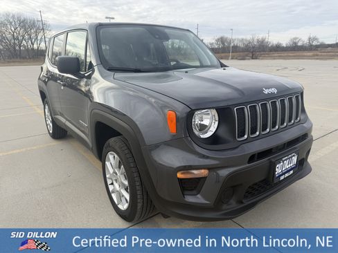 Used 2023 Jeep Renegade Latitude image 6