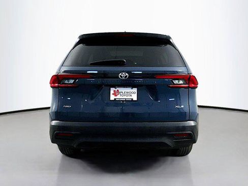 Certified 2025 Toyota Grand Highlander AWD image 6