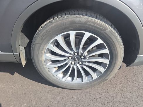 Used 2021 Lincoln Aviator Reserve w/ Equipment Group 201A RWD image 24