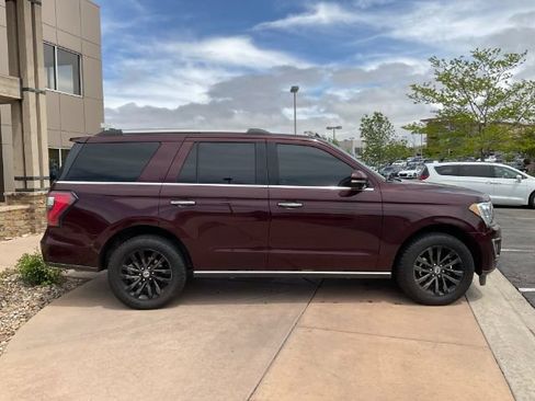 Used 2021 Ford Expedition Limited AWD/4WD image 9