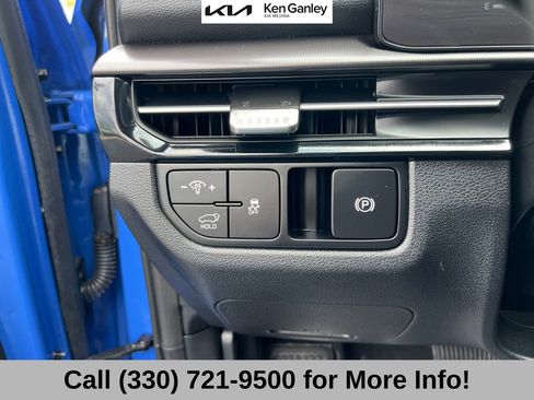 Certified 2026 Kia Sportage EX FWD image 30