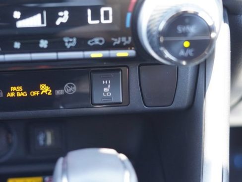 Used 2023 Toyota RAV4 XSE AWD/4WD image 31