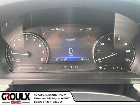 Used 2022 Ford Explorer XLT w/ Equipment Group 202A AWD/4WD image 16